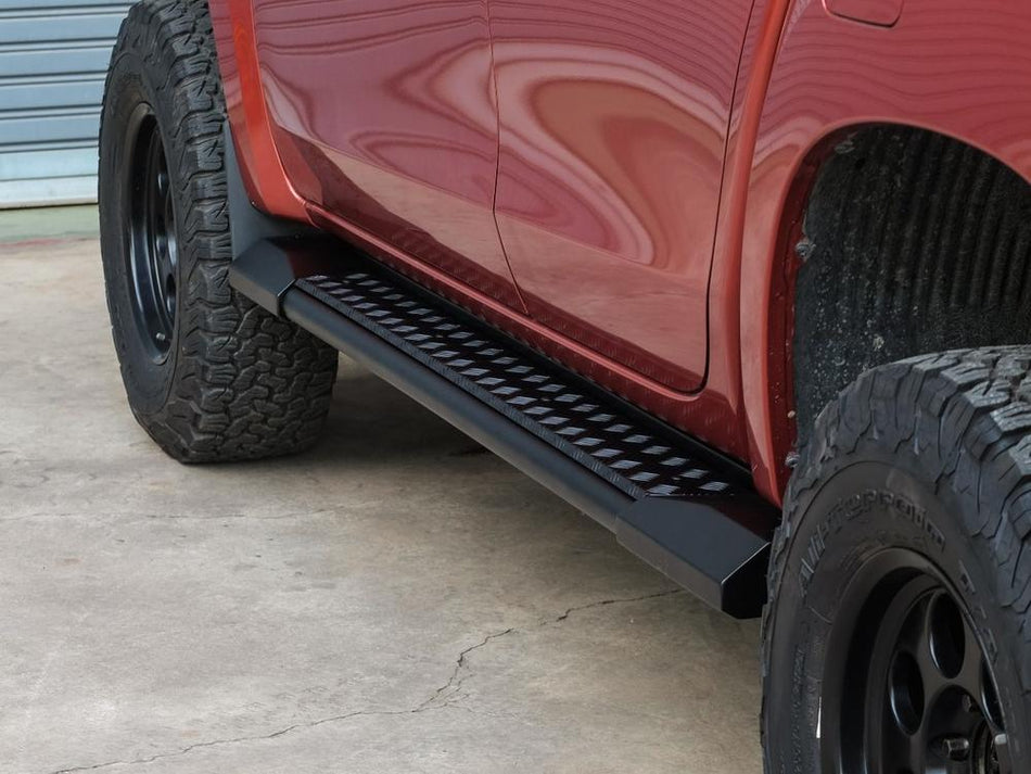 PIAK Roadrunner Side Steps for Mitsubishi Triton (2019 on)